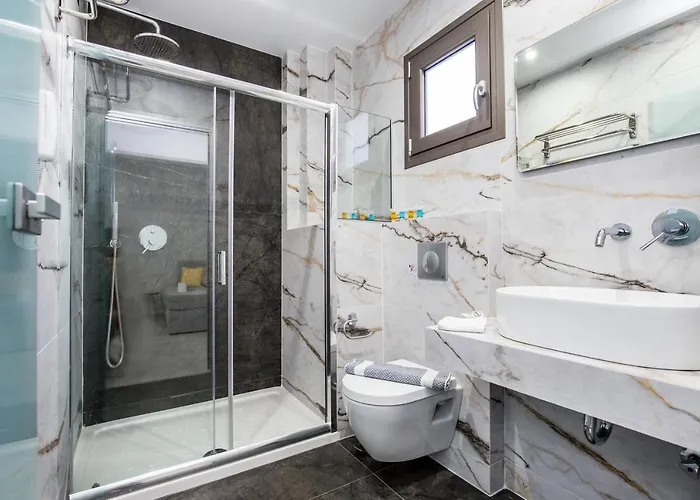 Patiras Deluxe 4*