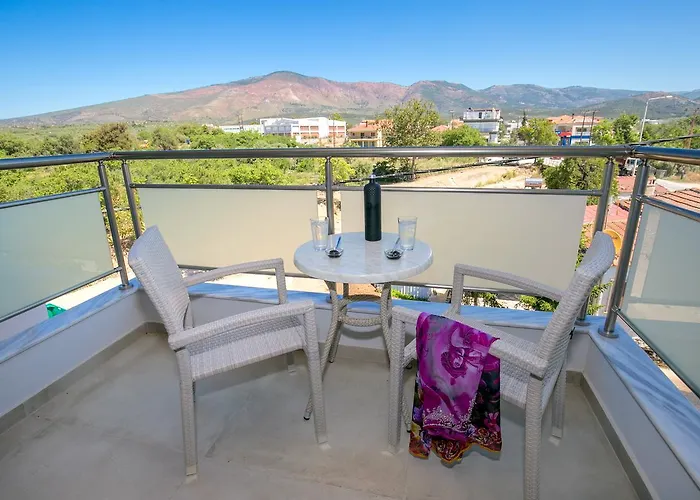 Patiras Deluxe 4*