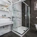 Oda ve Kahvaltı Patiras Deluxe