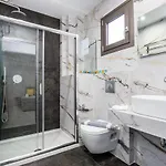 Patiras Deluxe 4*