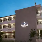 Oda ve Kahvaltı Patiras Deluxe 4*