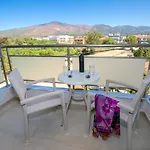 Patiras Deluxe 4*