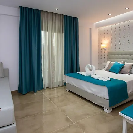 فندق مبيت وإفطار Patiras Deluxe يميناريا