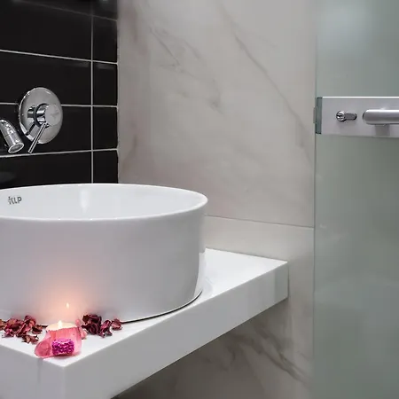فندق مبيت وإفطار Patiras Deluxe