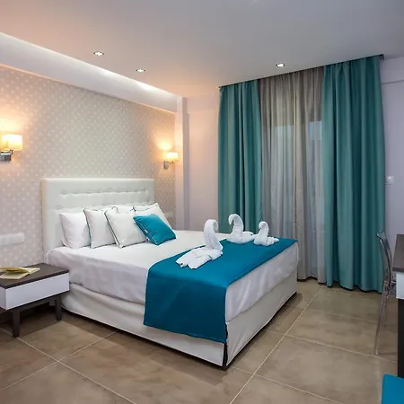 Patiras Deluxe 4*