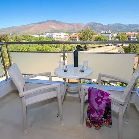 Patiras Deluxe 4*
