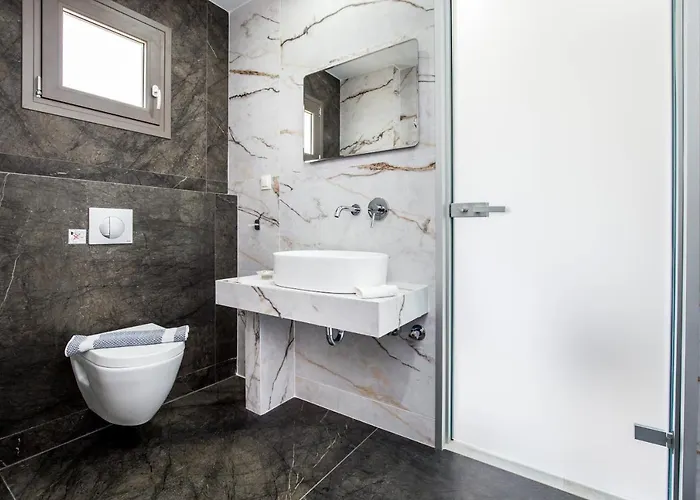 Bed & Breakfast Patiras Deluxe 4*