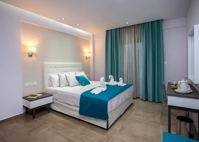 Patiras Deluxe 4*