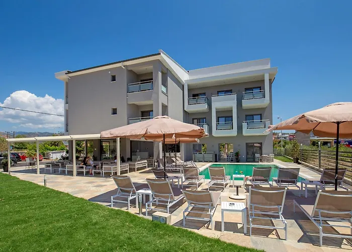 Patiras Deluxe Bed & Breakfast 4*